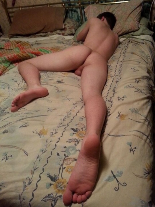 Sleeping Naked And Uncovered